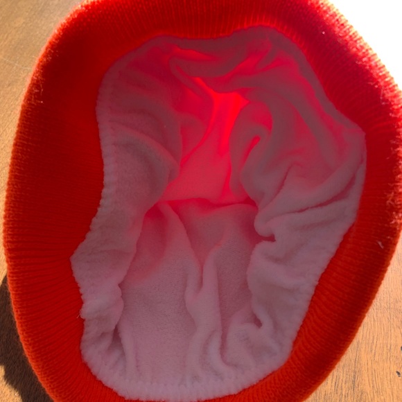 Beanie with warm lining - Picture 2 of 2